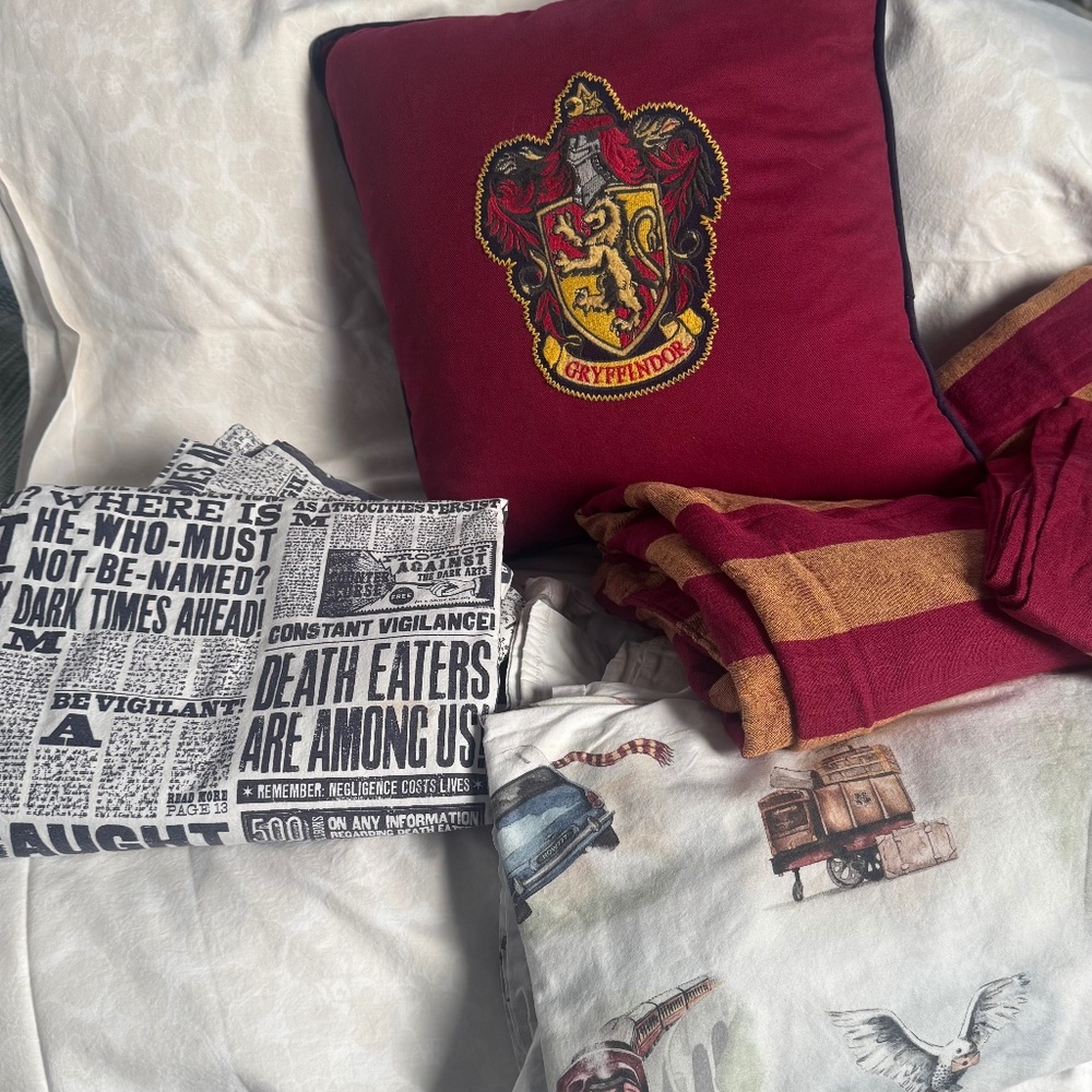 Pottery Barn Kids Harry Potter Twin Bedding Set
